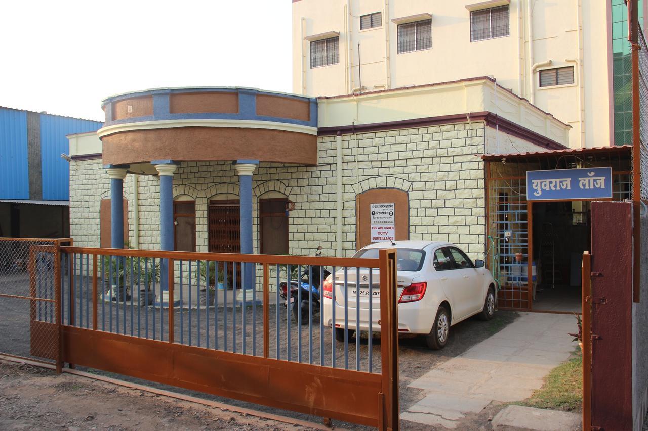 Yuvraj Lodge Osmanabad Экстерьер фото