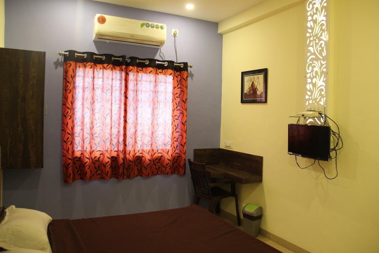 Yuvraj Lodge Osmanabad Экстерьер фото